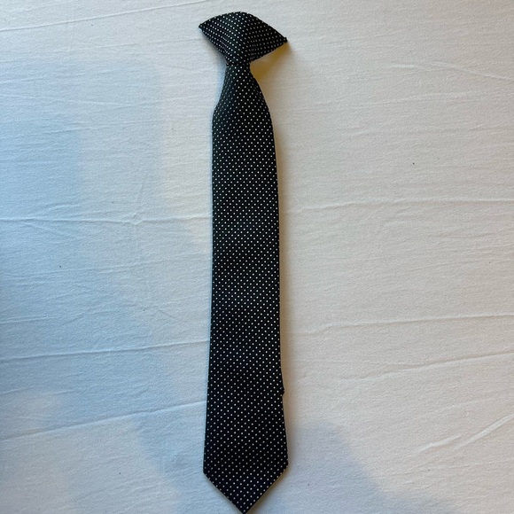 3/$15 Kids Black Polka Dot Tie - Picture 1 of 2